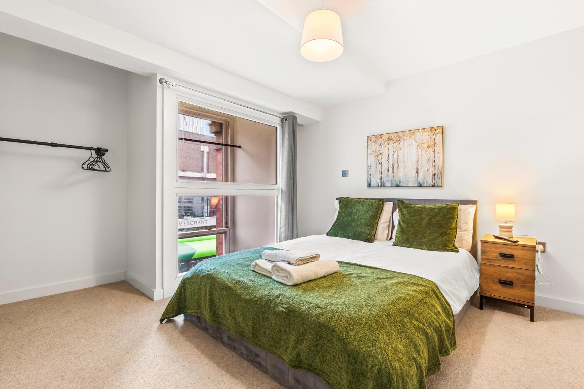 Centre Modern Luxury Duplex 2-bedroom *