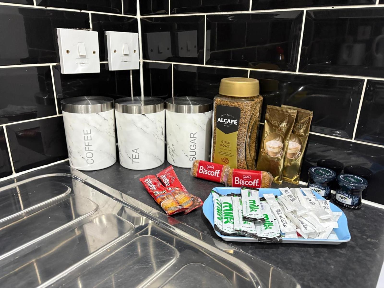 Cozy Studio Flat, 7Mins From Centre, Parking, Wifi & Netflix