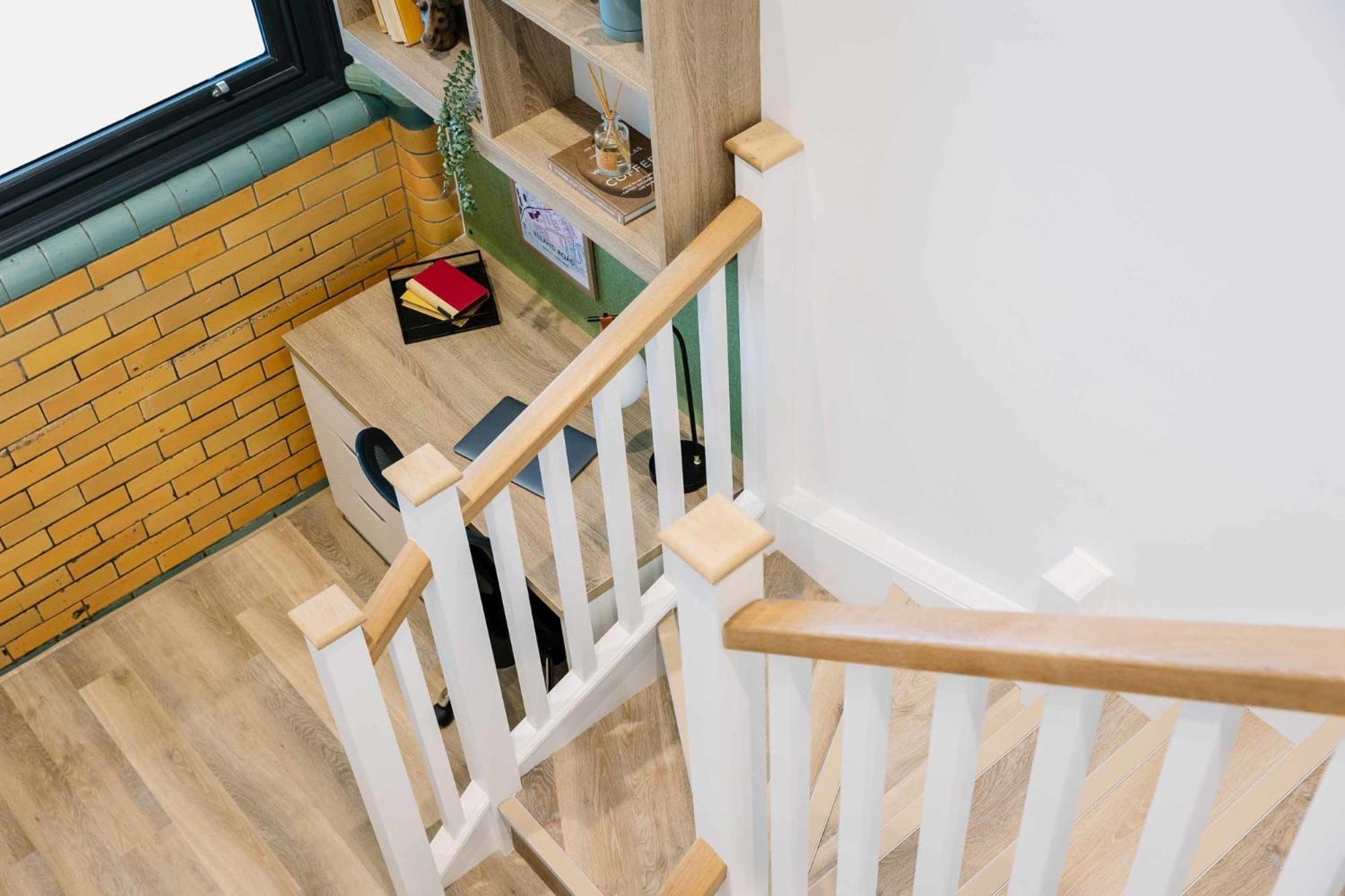 Leonardo Living Modern & Ensuites In Apartment