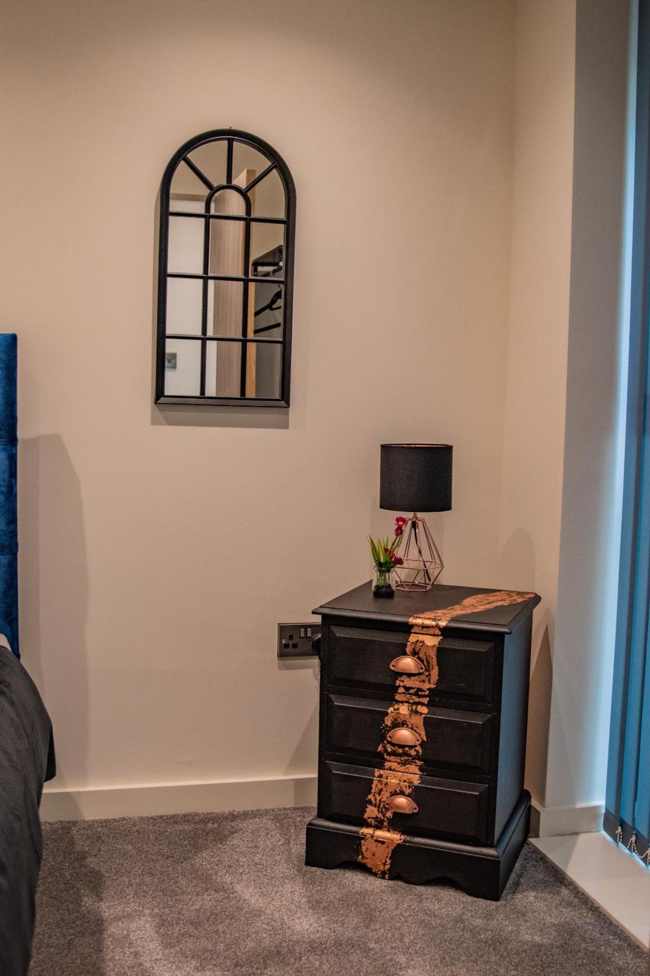 Bv Luxury 3 Bedroom Townhouse At Bed Cliff Oaks Leeds (West Yorkshire)