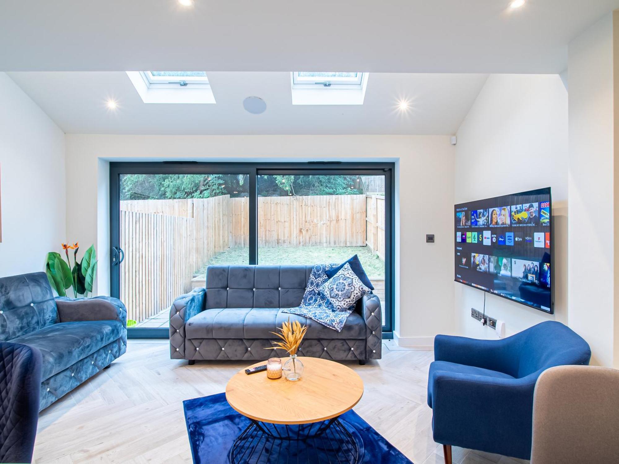 Apartment Bv Luxury 3 Bedroom Townhouse At Bed Cliff Oaks *