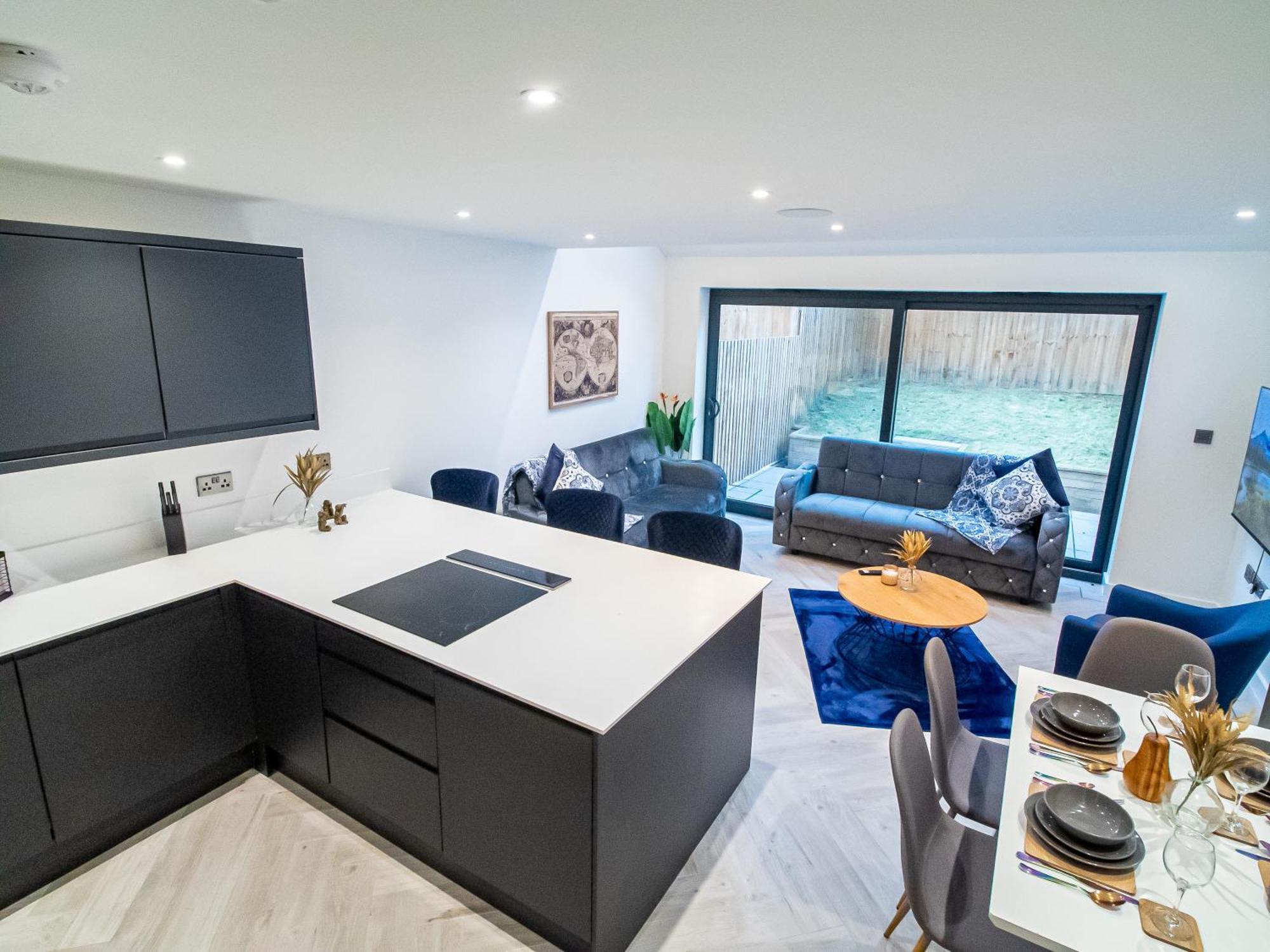 Bv Luxury 3 Bedroom Townhouse At Bed Cliff Oaks Apartment Leeds (West Yorkshire)