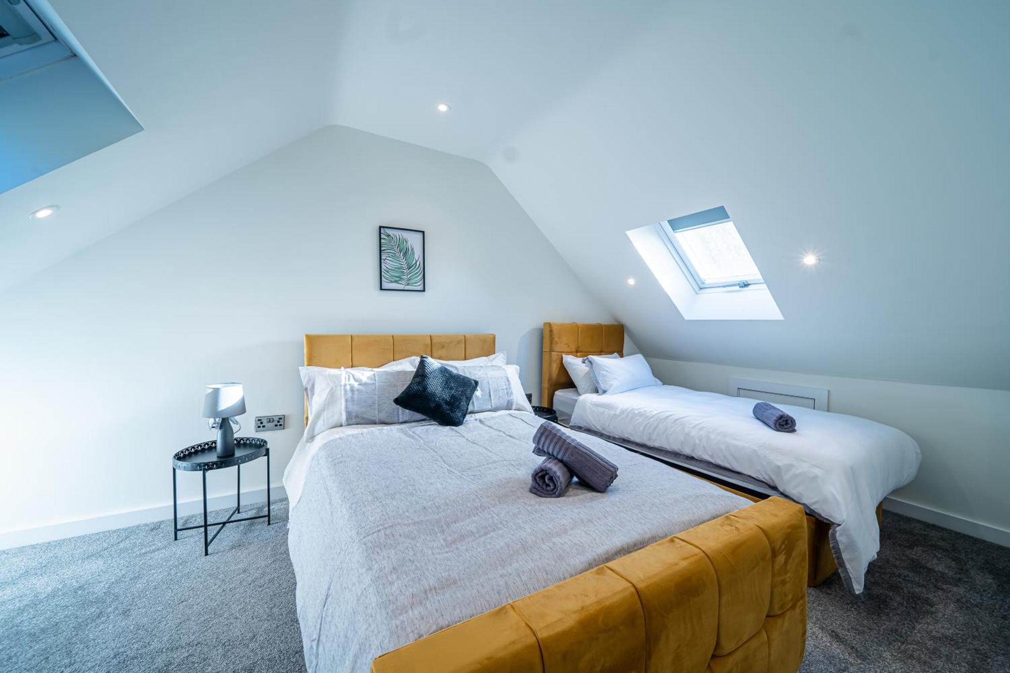 Bv Luxury 3 Bedroom Townhouse At Bed Cliff Oaks *