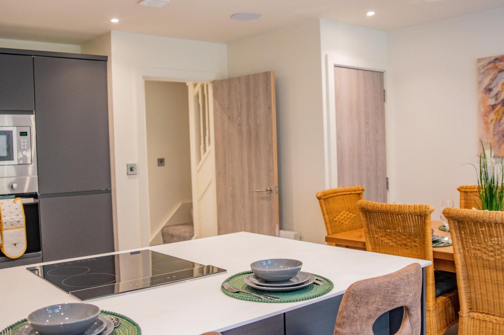 Bv Luxury 3 Bedroom Townhouse At Bed Cliff Oaks Apartment