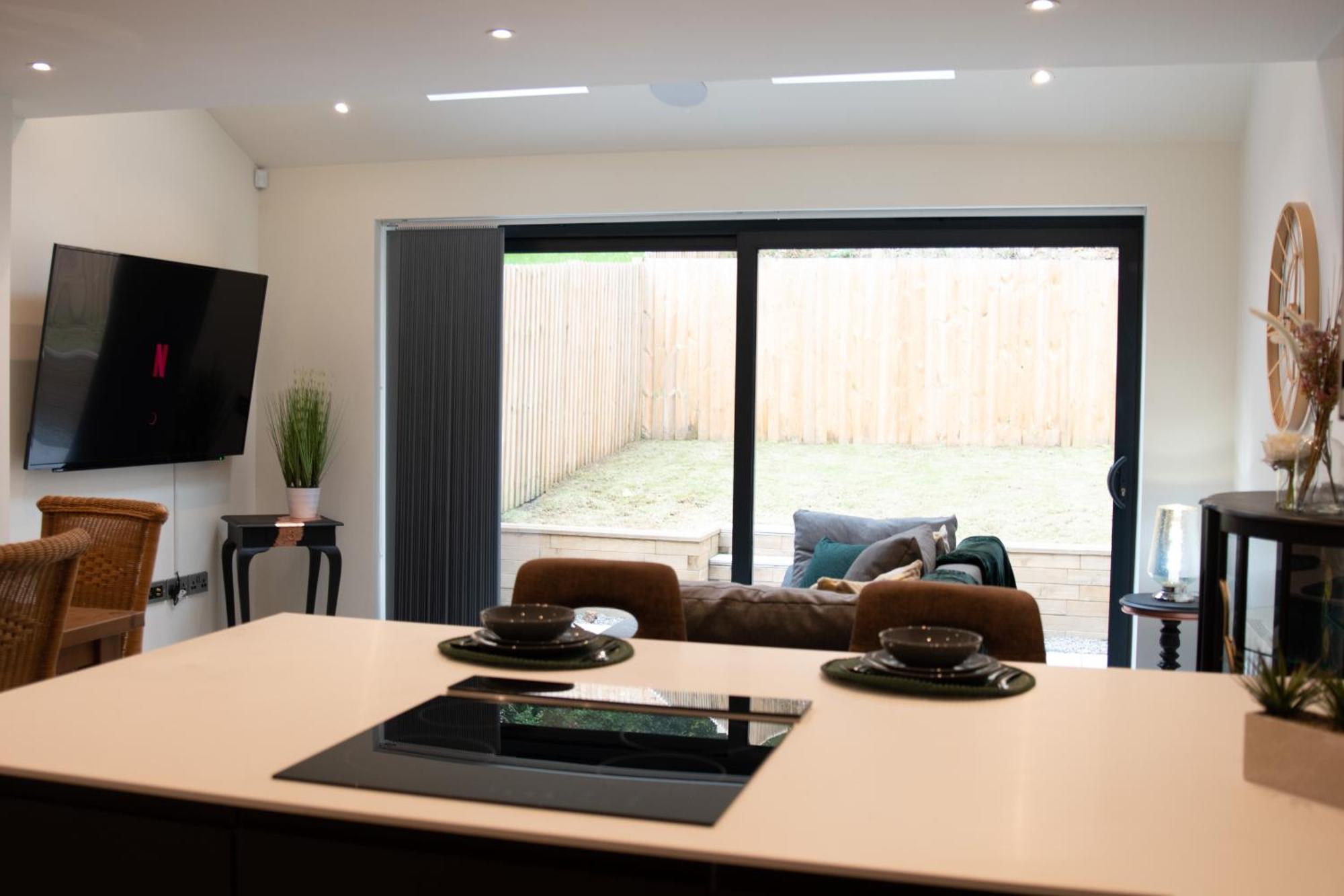 Apartment Bv Luxury 3 Bedroom Townhouse At Bed Cliff Oaks *