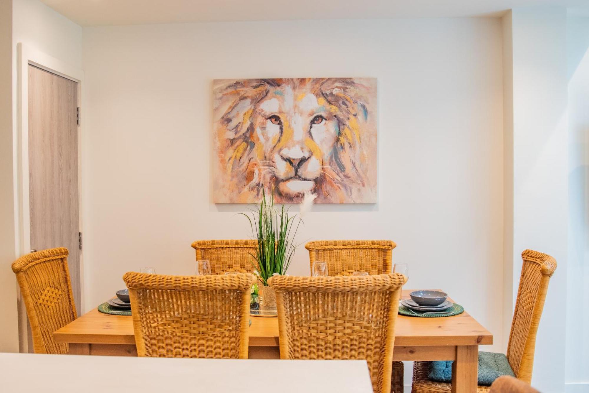 Apartment Bv Luxury 3 Bedroom Townhouse At Bed Cliff Oaks Leeds (West Yorkshire)