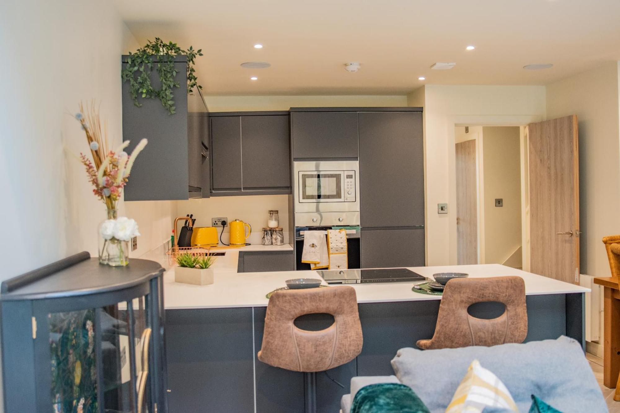 Bv Luxury 3 Bedroom Townhouse At Bed Cliff Oaks Apartment Leeds (West Yorkshire)