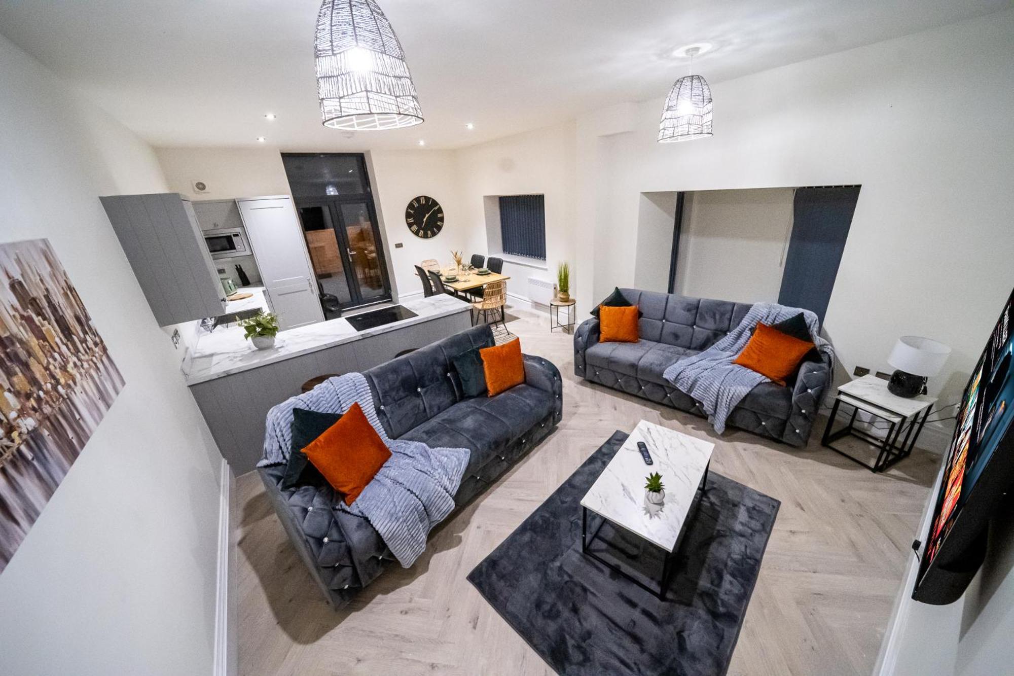Bv Luxury 3 Bedroom Townhouse At Bed Cliff Oaks *