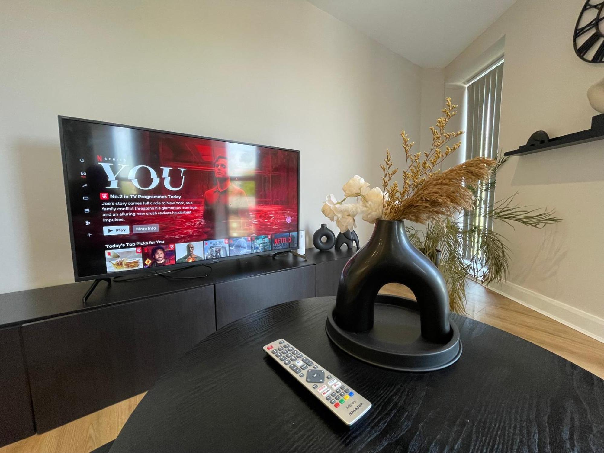 Deluxe In Centre Apartment