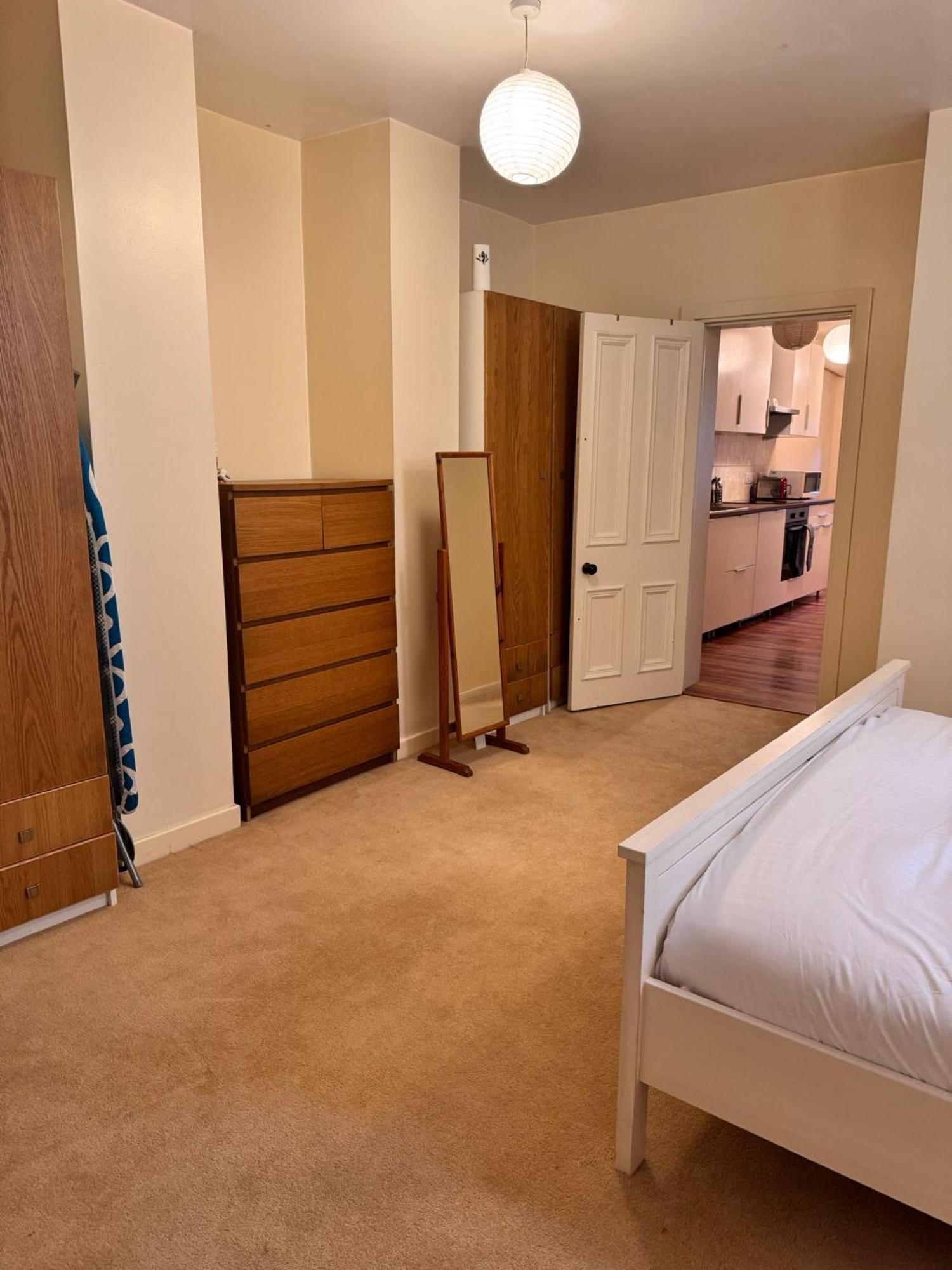 Bec Chambers-stone Apartment Leeds (West Yorkshire)