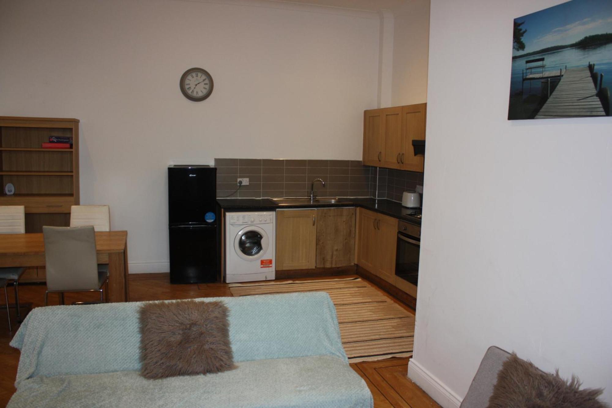 Spacious Centre Apartment