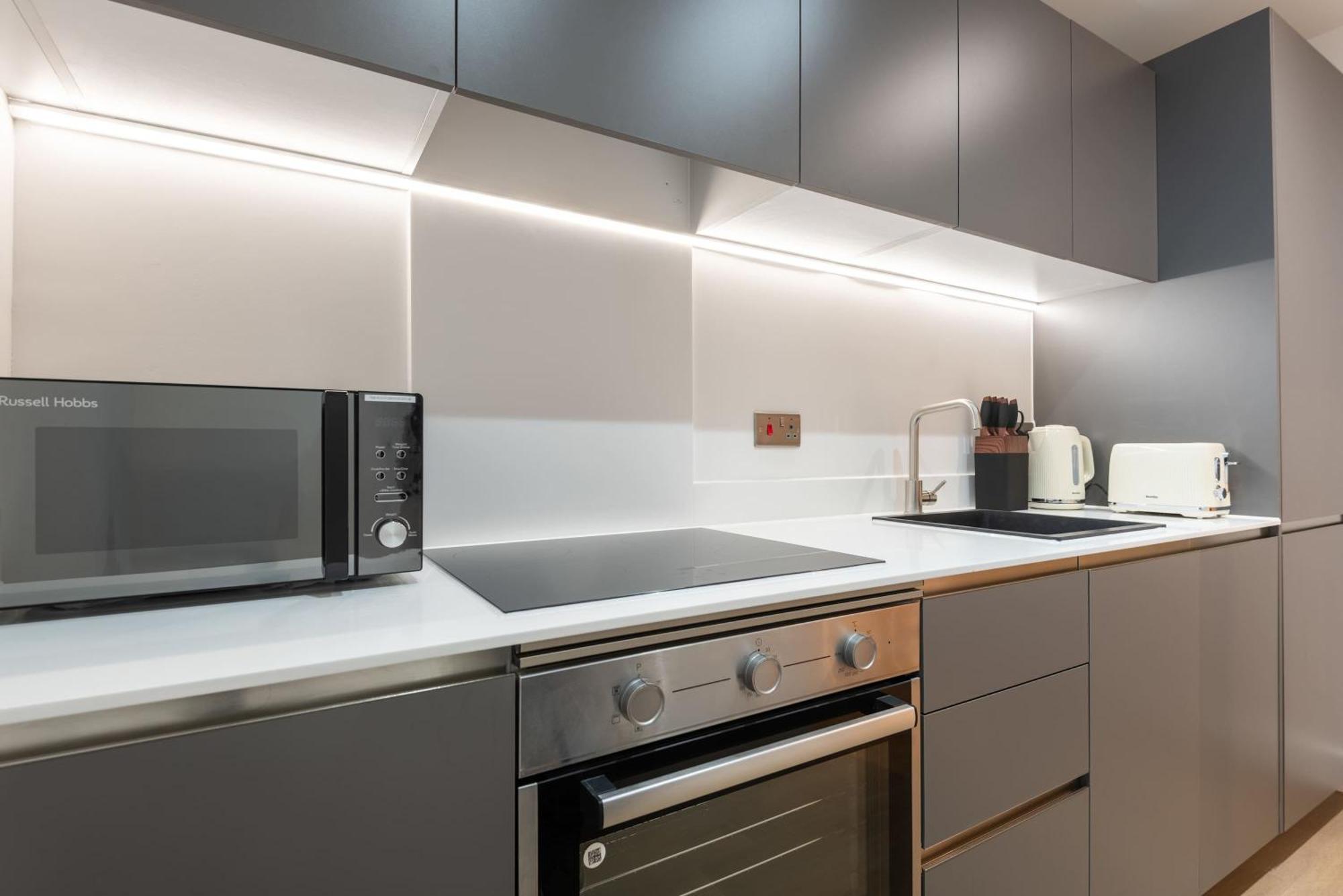 Modern 2 Bedroom With Balcony In Apartment Leeds (West Yorkshire)