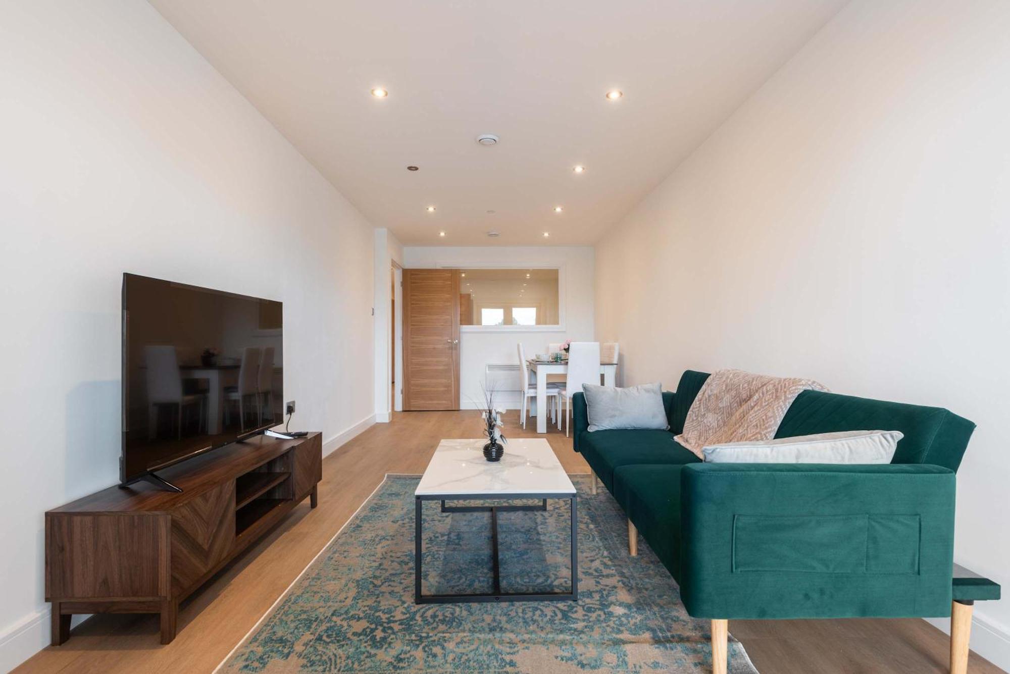 Modern 2 Bedroom With Balcony In * Leeds (West Yorkshire)