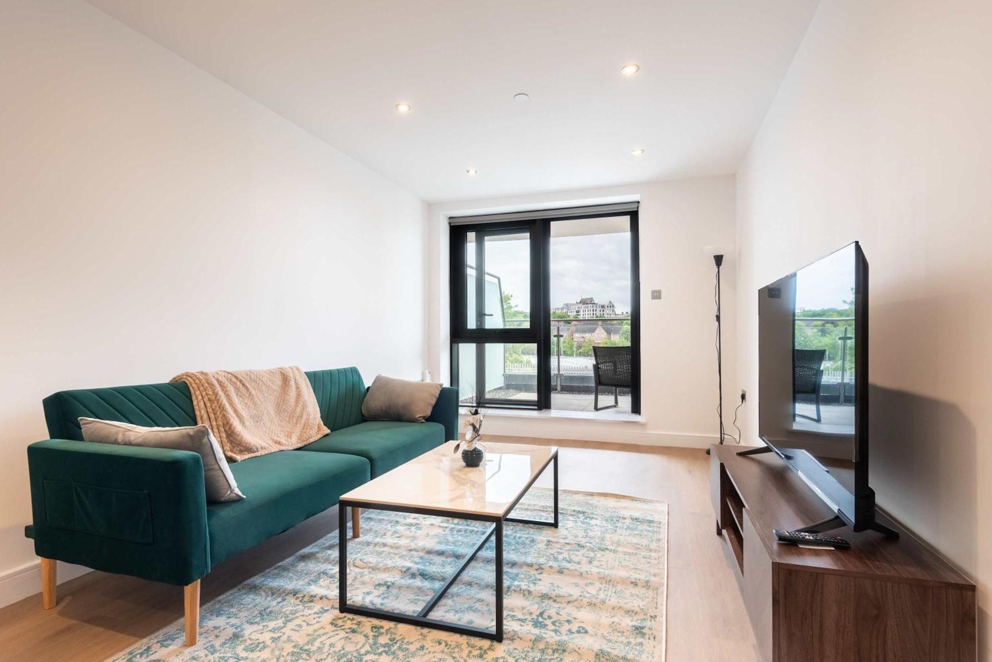 Apartment Modern 2 Bedroom With Balcony In Leeds (West Yorkshire)