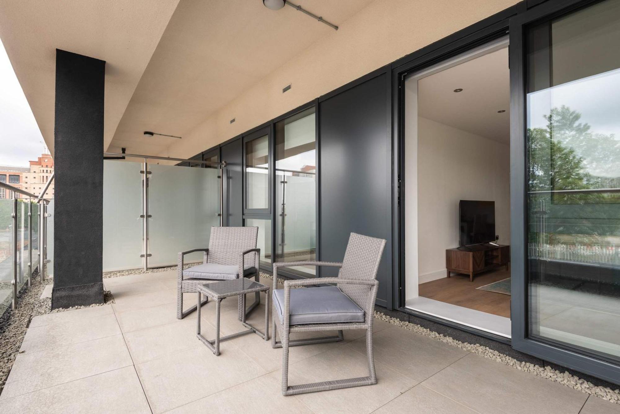 Apartment Modern 2 Bedroom With Balcony In Leeds (West Yorkshire)