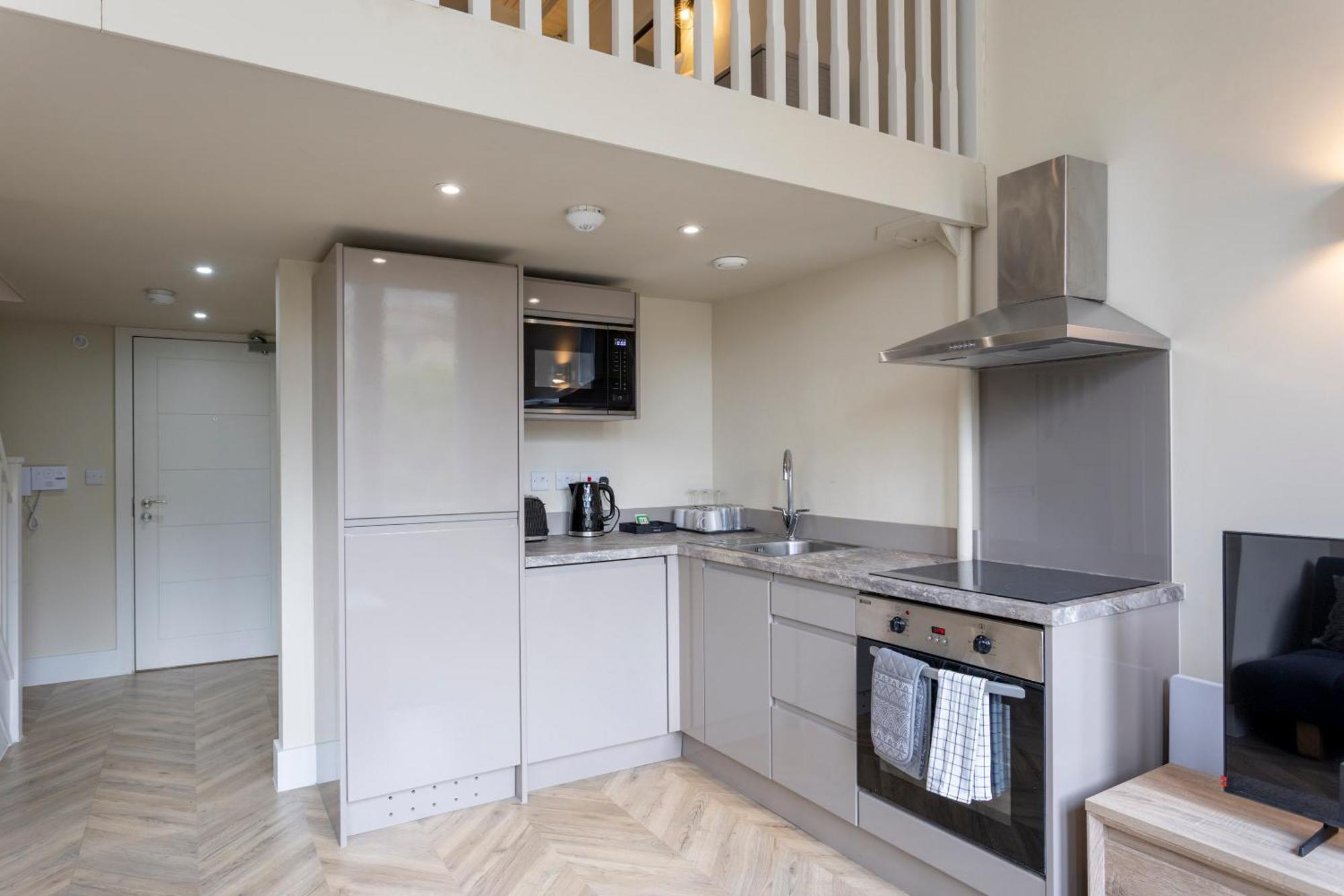 The Headrow, Centre Apartment *