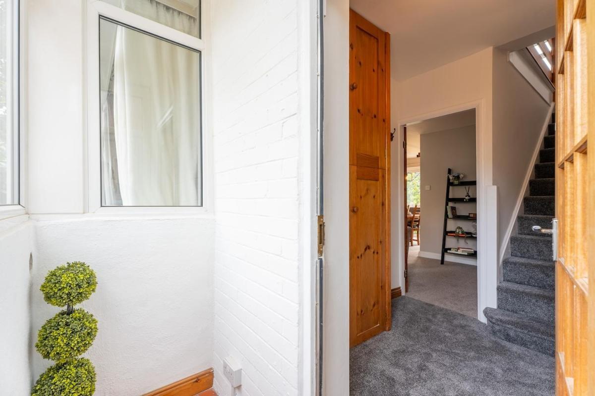 Prime Headingley Location Perfect For Large Groups Holiday home *