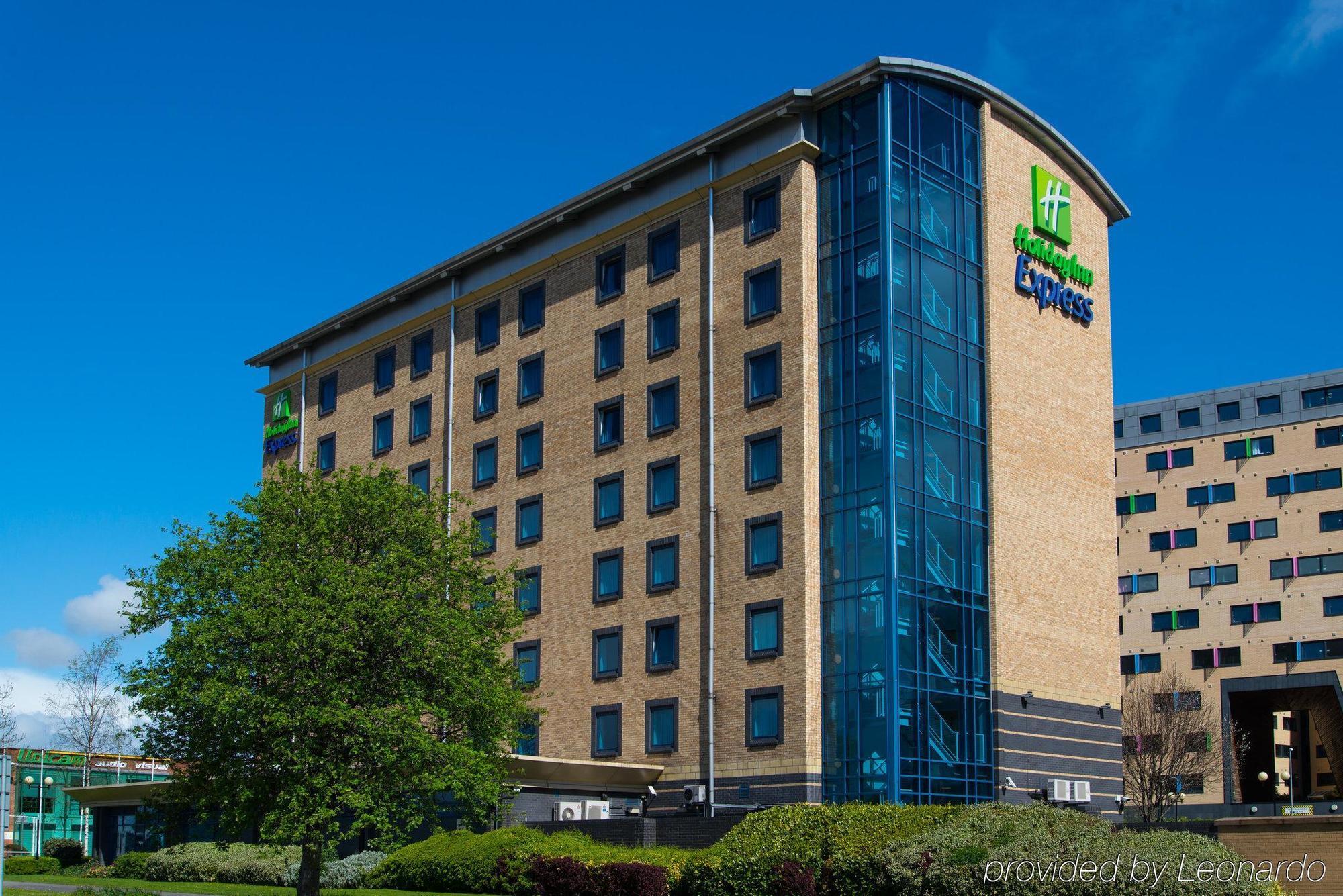Hotel Express Centre By Ihg 3*