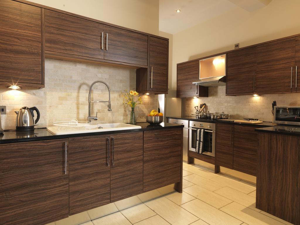 Apartment Garden View, 6 Rodley Hall, Leeds Leeds (West Yorkshire)