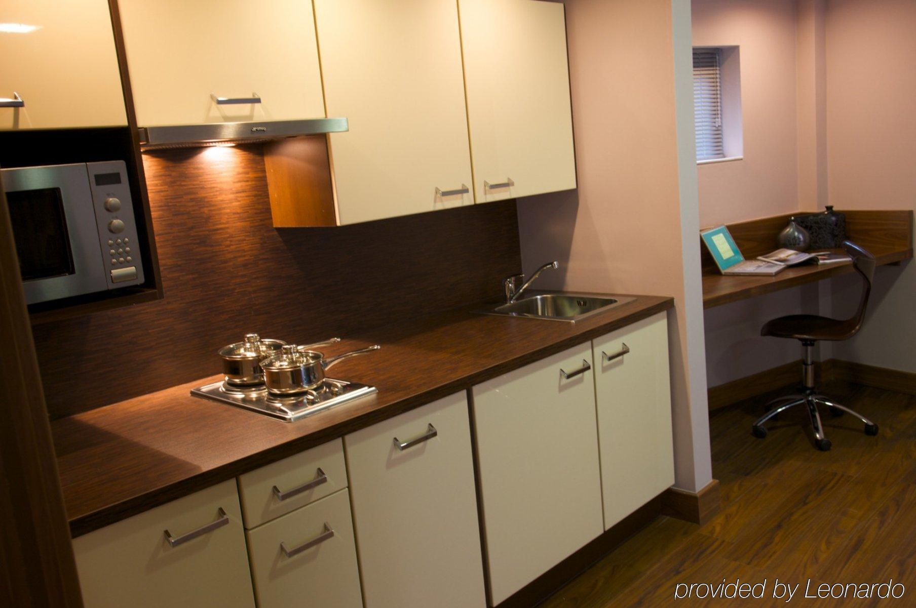 Roomzzz Leeds Aparthotel Leeds (West Yorkshire)