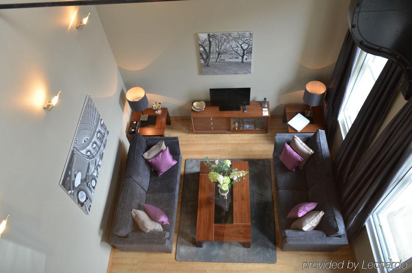 Quebecs Luxury Aparthotel Leeds (West Yorkshire)