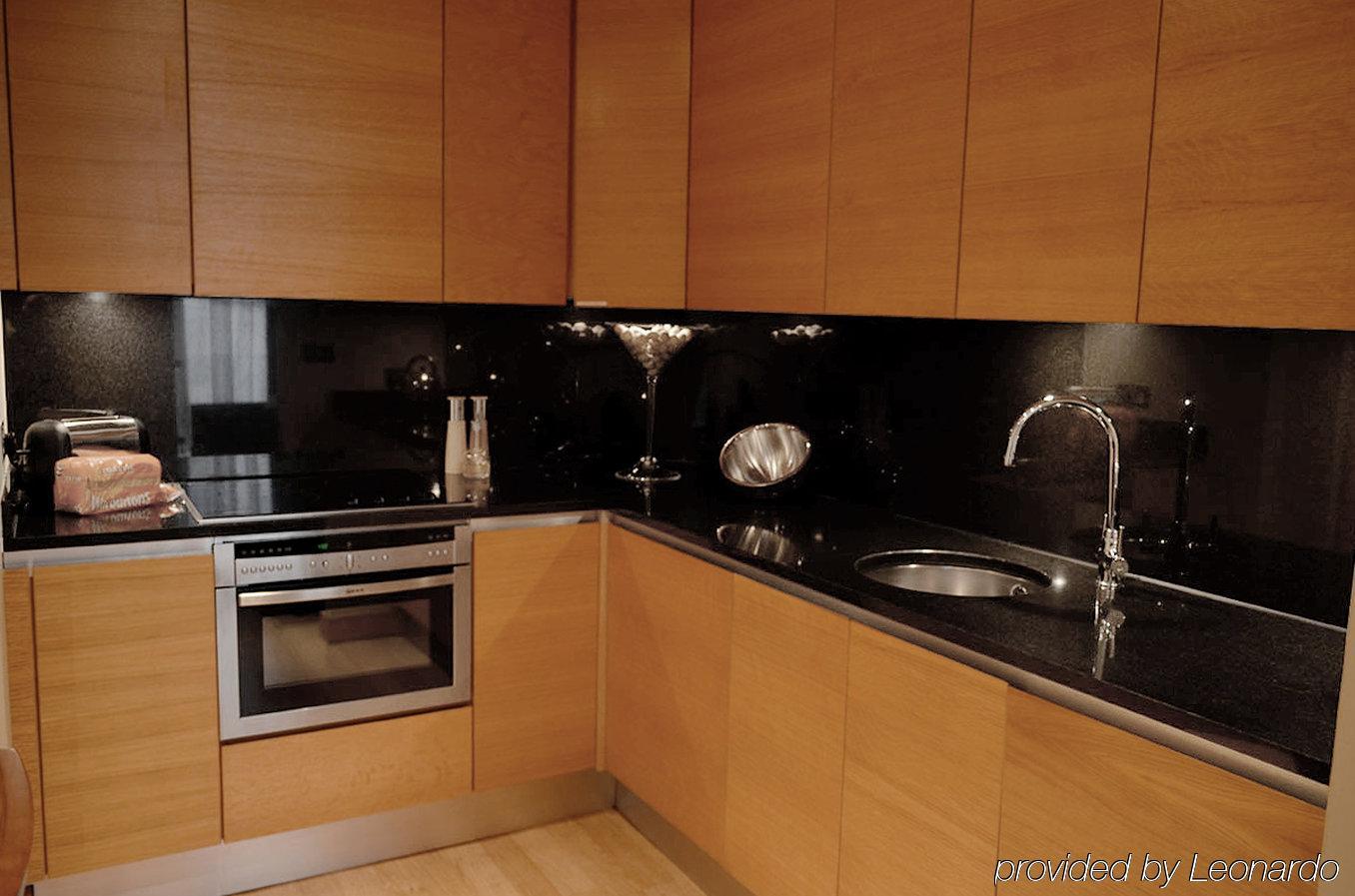 Quebecs Luxury Aparthotel 5*