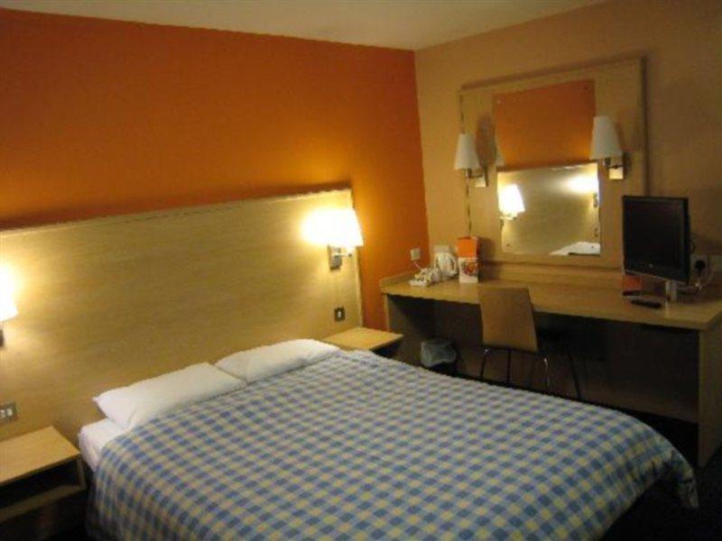 Travelodge Leeds