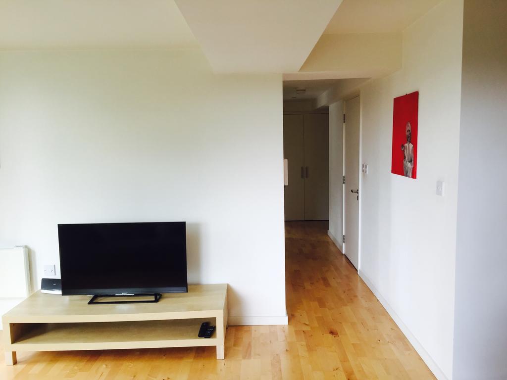 Saxton Gardens Apartment *