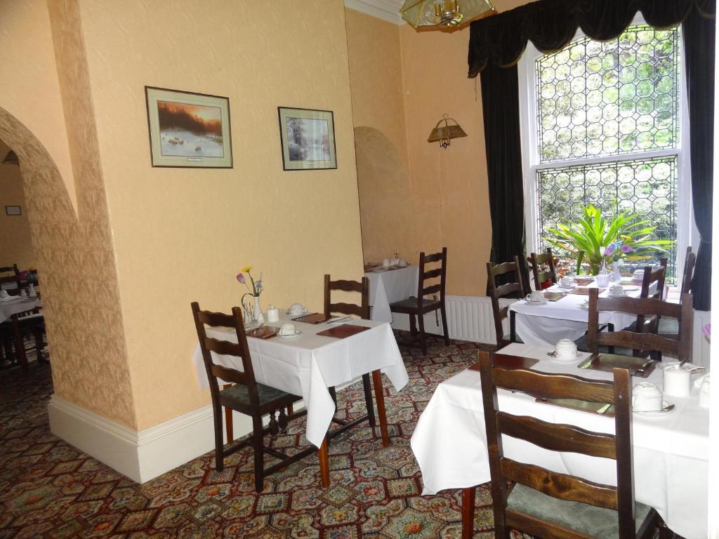 Hotel Oak 3*