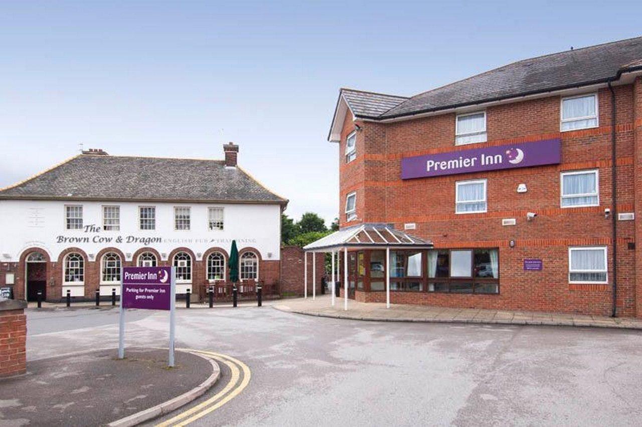 Premier Leeds East Hotel
