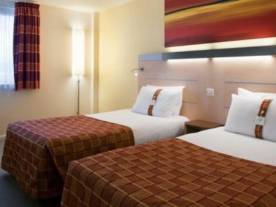 Express Centre By Ihg Hotel 3*