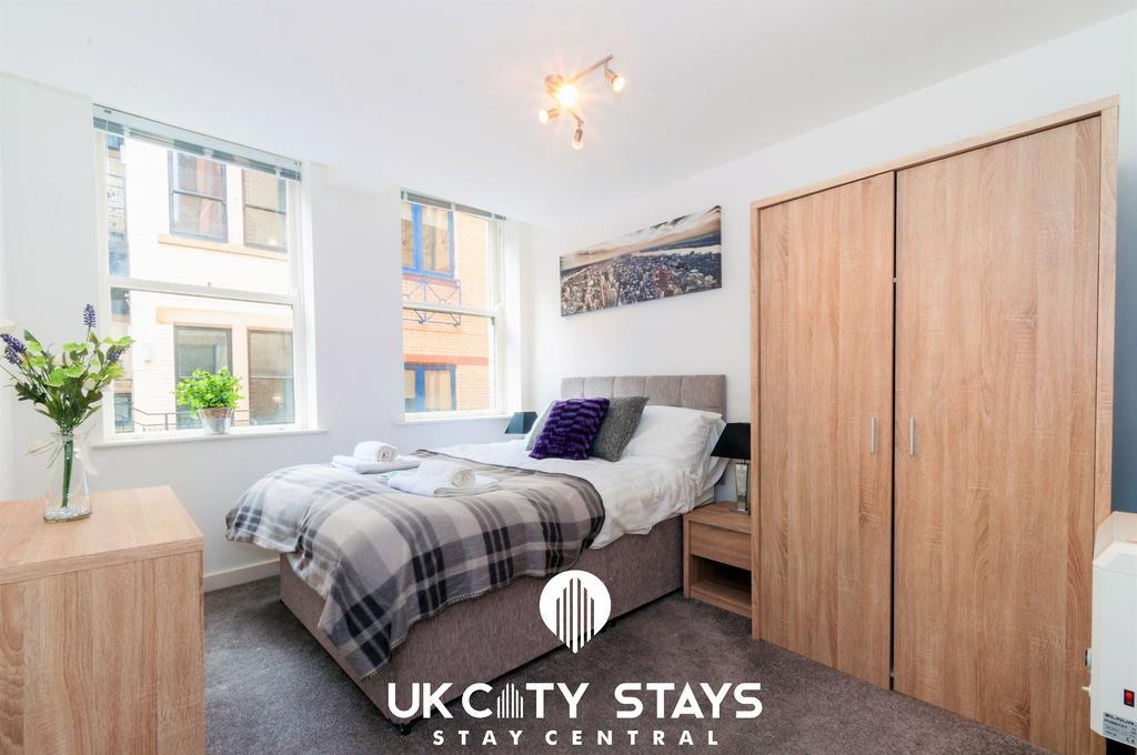 Basinghall Apartment