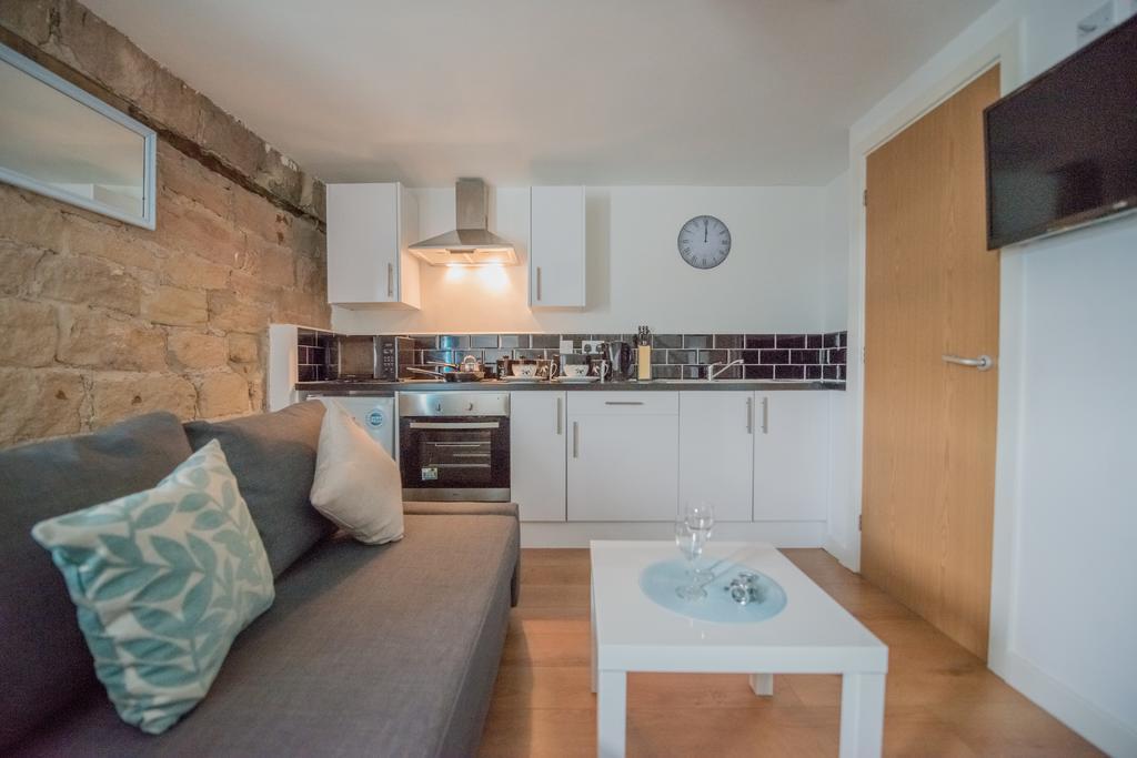 Benley City Stays - Kirkstall Bridge Apartments Apartment Leeds (West Yorkshire)