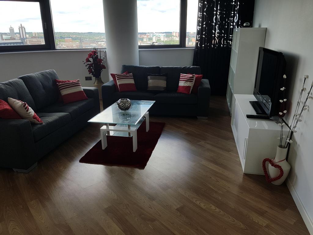 Two Bed Modern City Center With Gorgeous Views * Leeds (West Yorkshire)