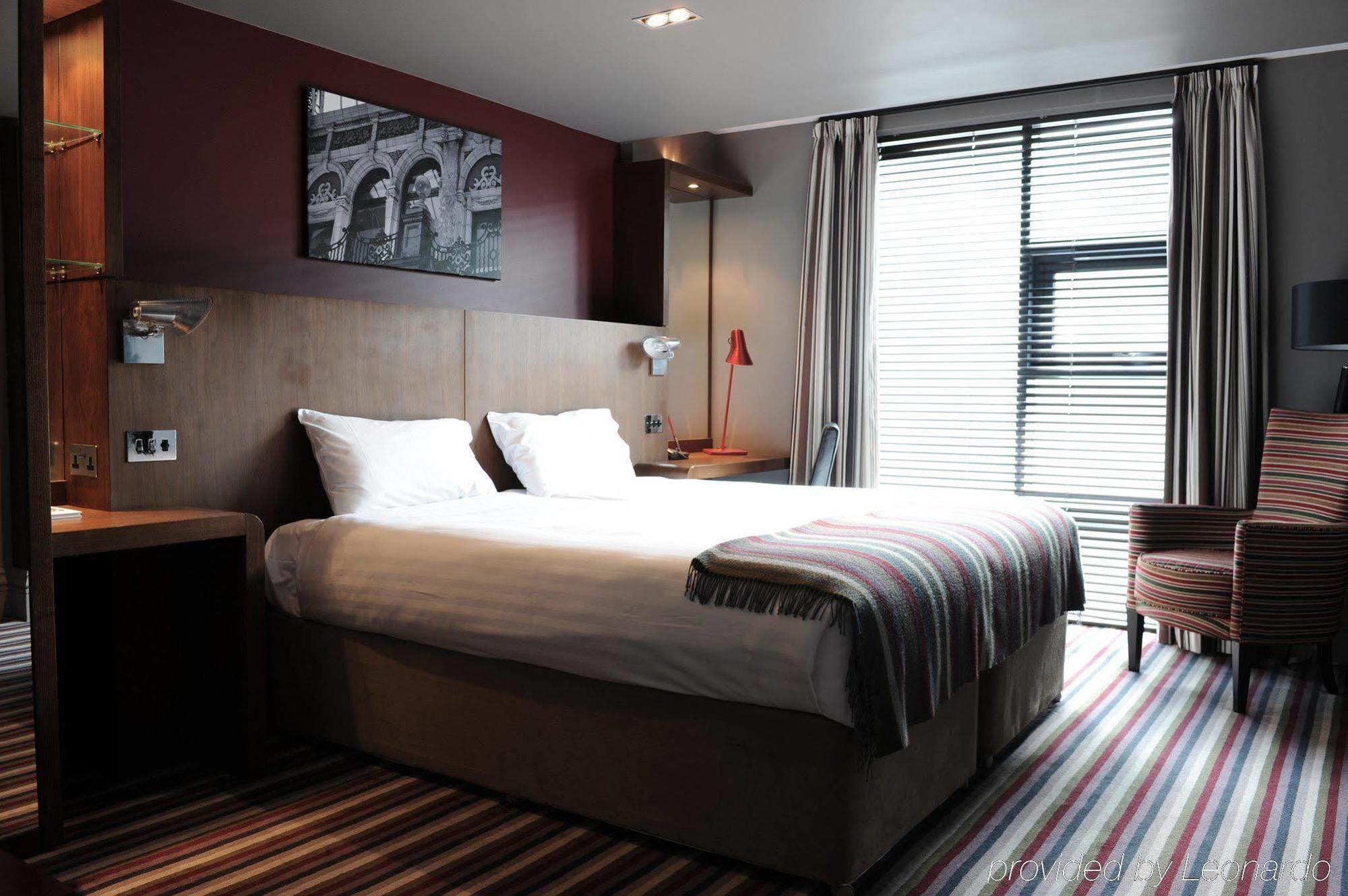 Village Leeds South Hotel