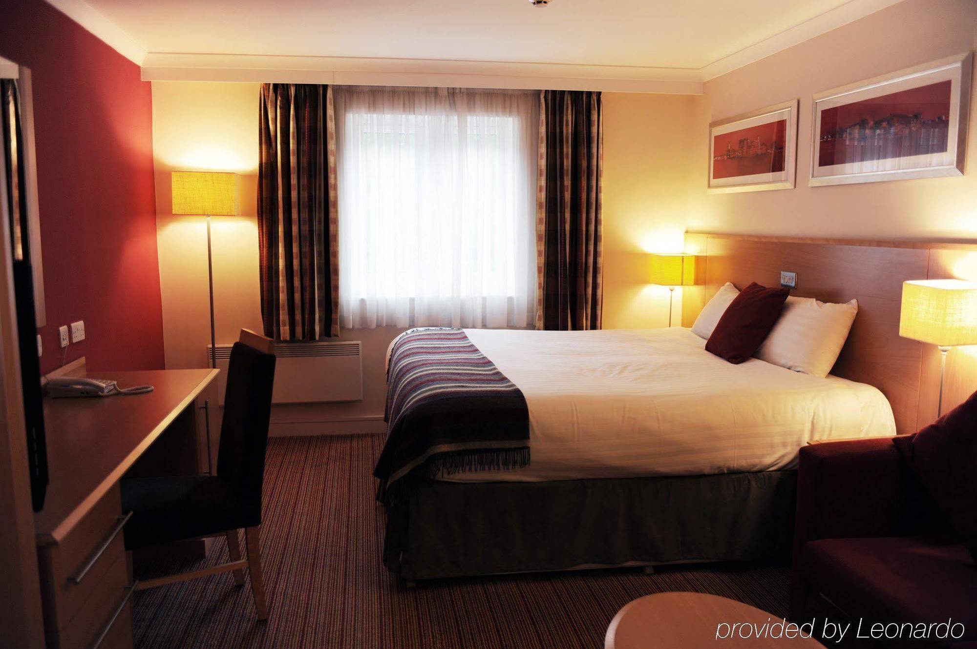 Village Leeds North Hotel