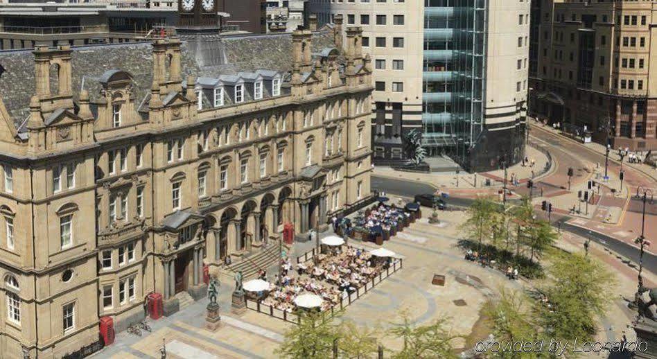 Quebecs Luxury Leeds (West Yorkshire)