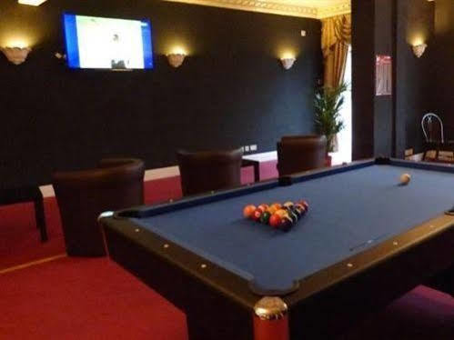 The Avenue Hotel