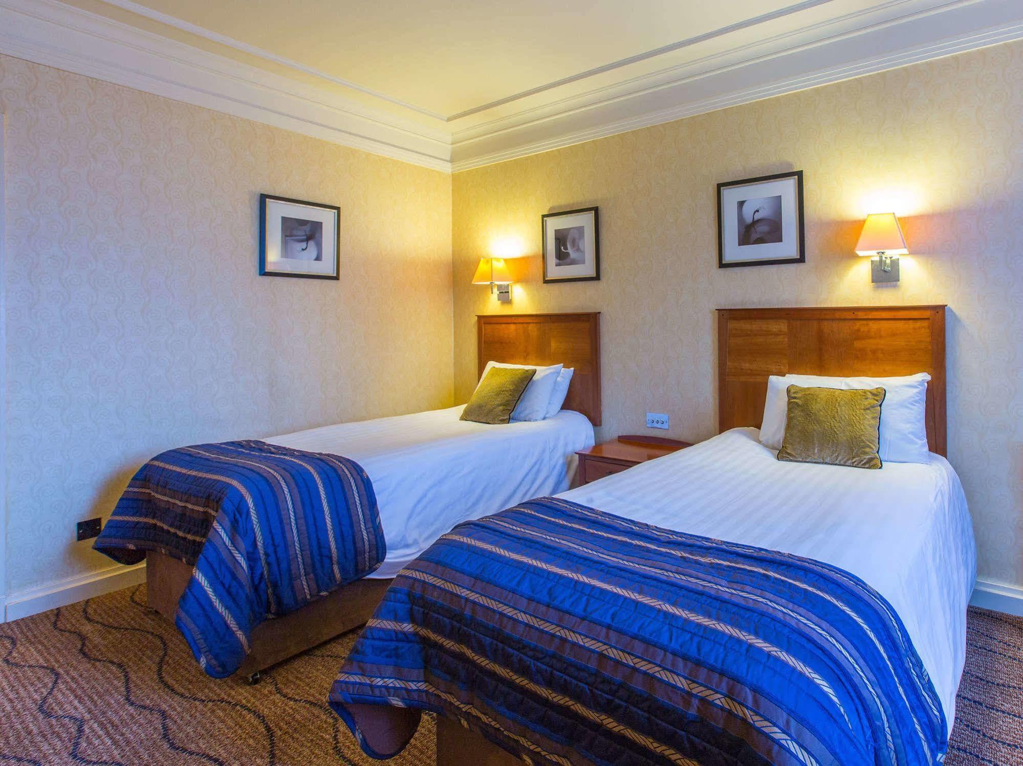 Hotel The Queens