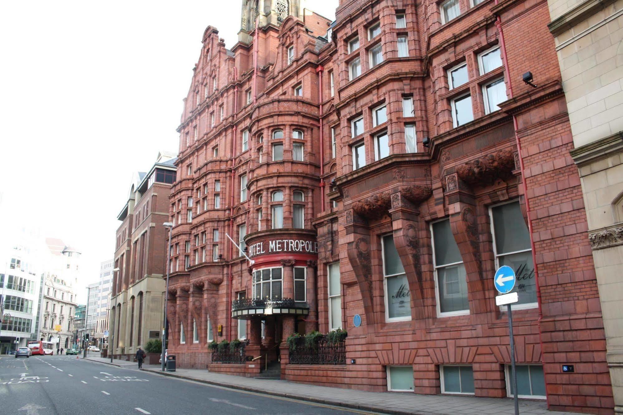 The Met Leeds 4*