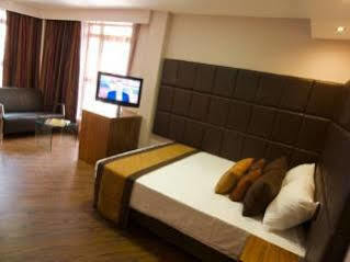 Roomzzz Leeds Leeds (West Yorkshire)