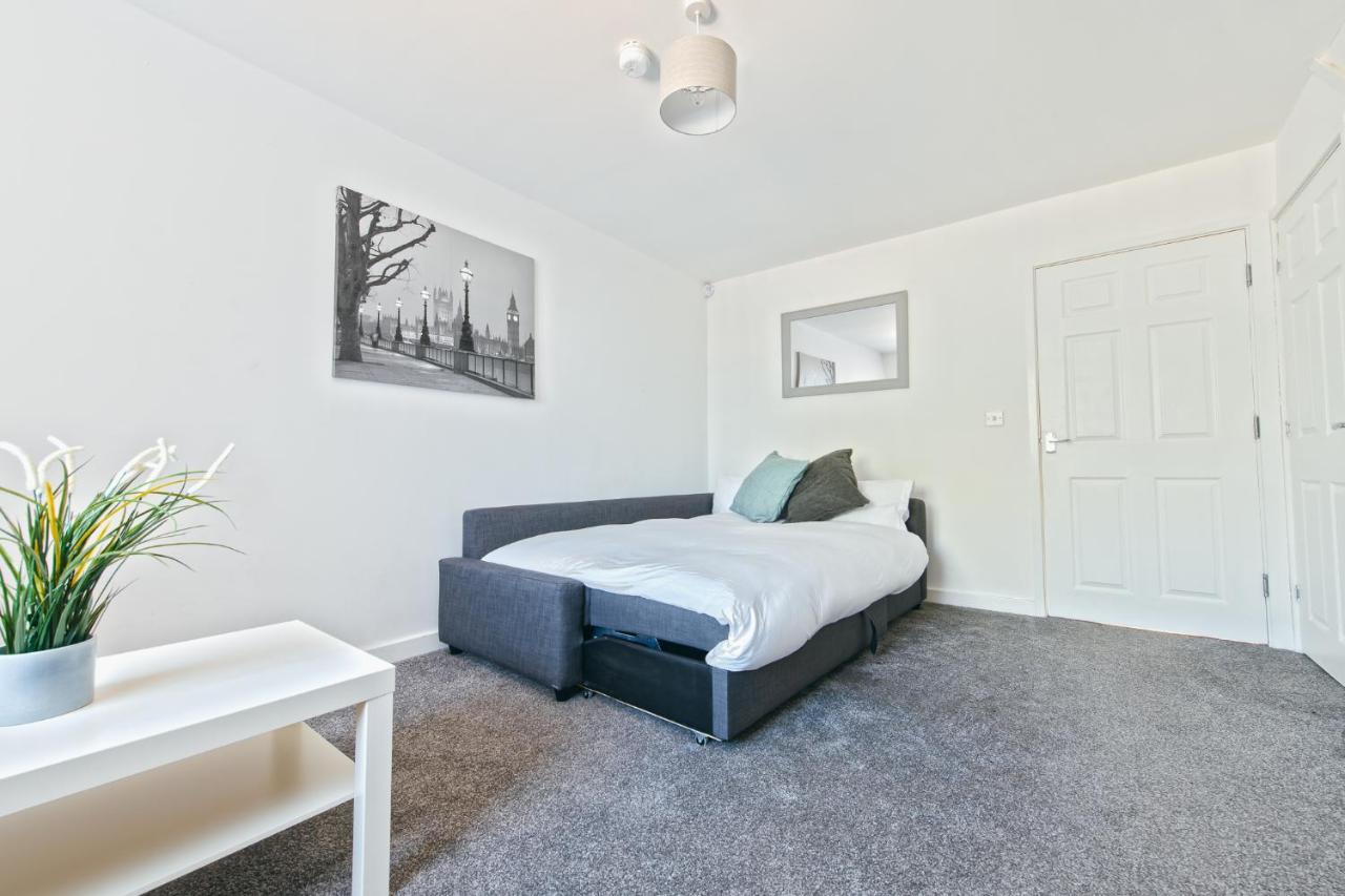 Sutton Residences Holiday home Leeds (West Yorkshire)