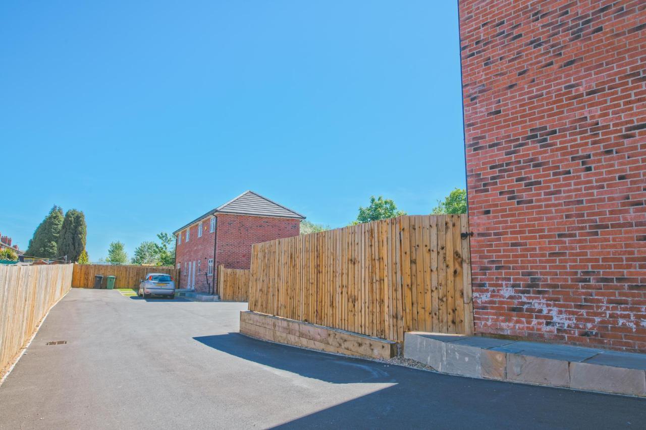 Sutton Residences Holiday home *