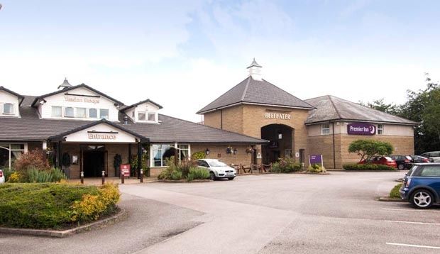 Hotel Premier Leeds / Bradford Airport