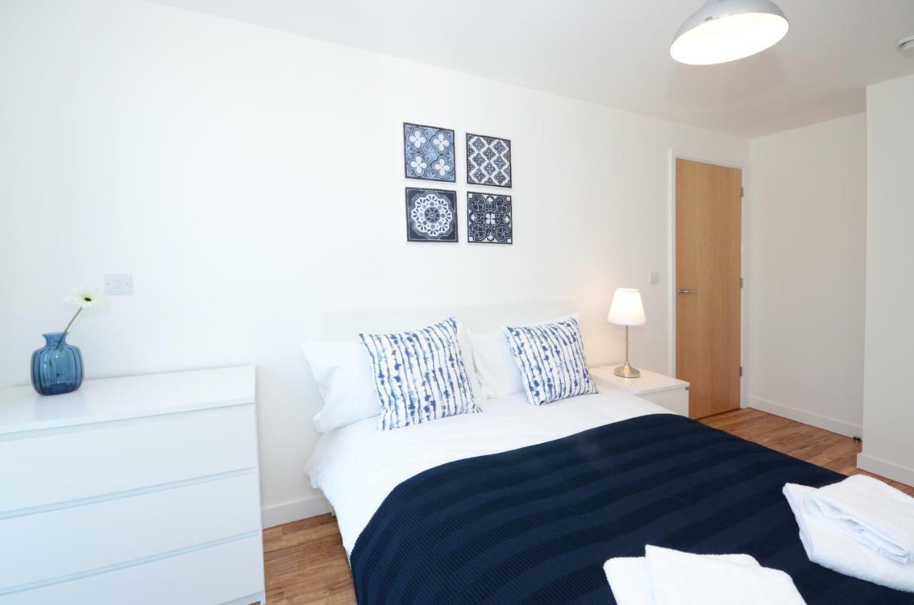 Leeds Urban Square Apartment *