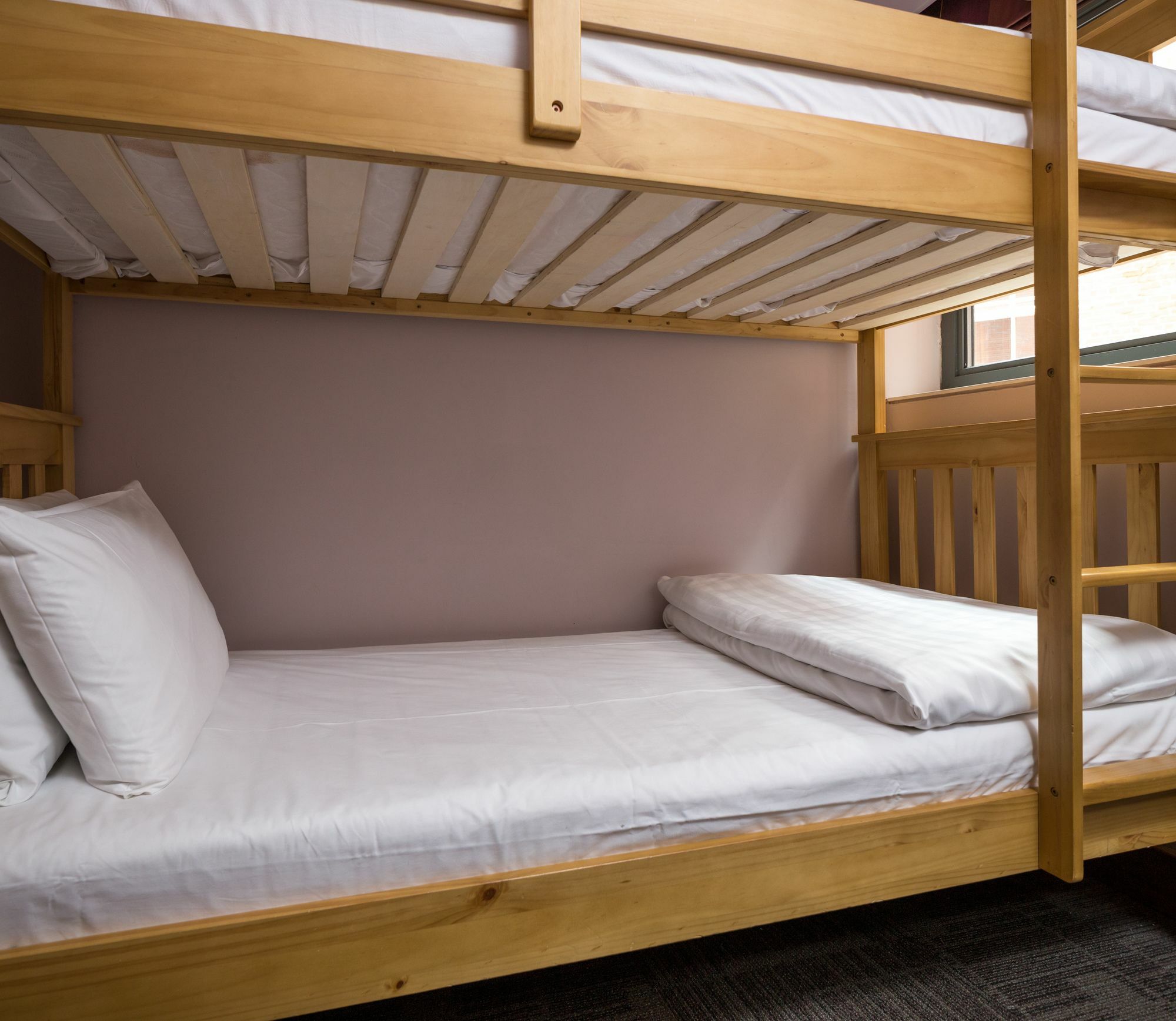 Aparthotel Roomzzz Leeds