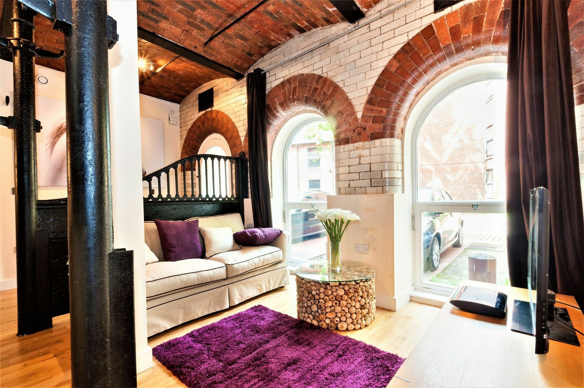 The Stables * Leeds (West Yorkshire)