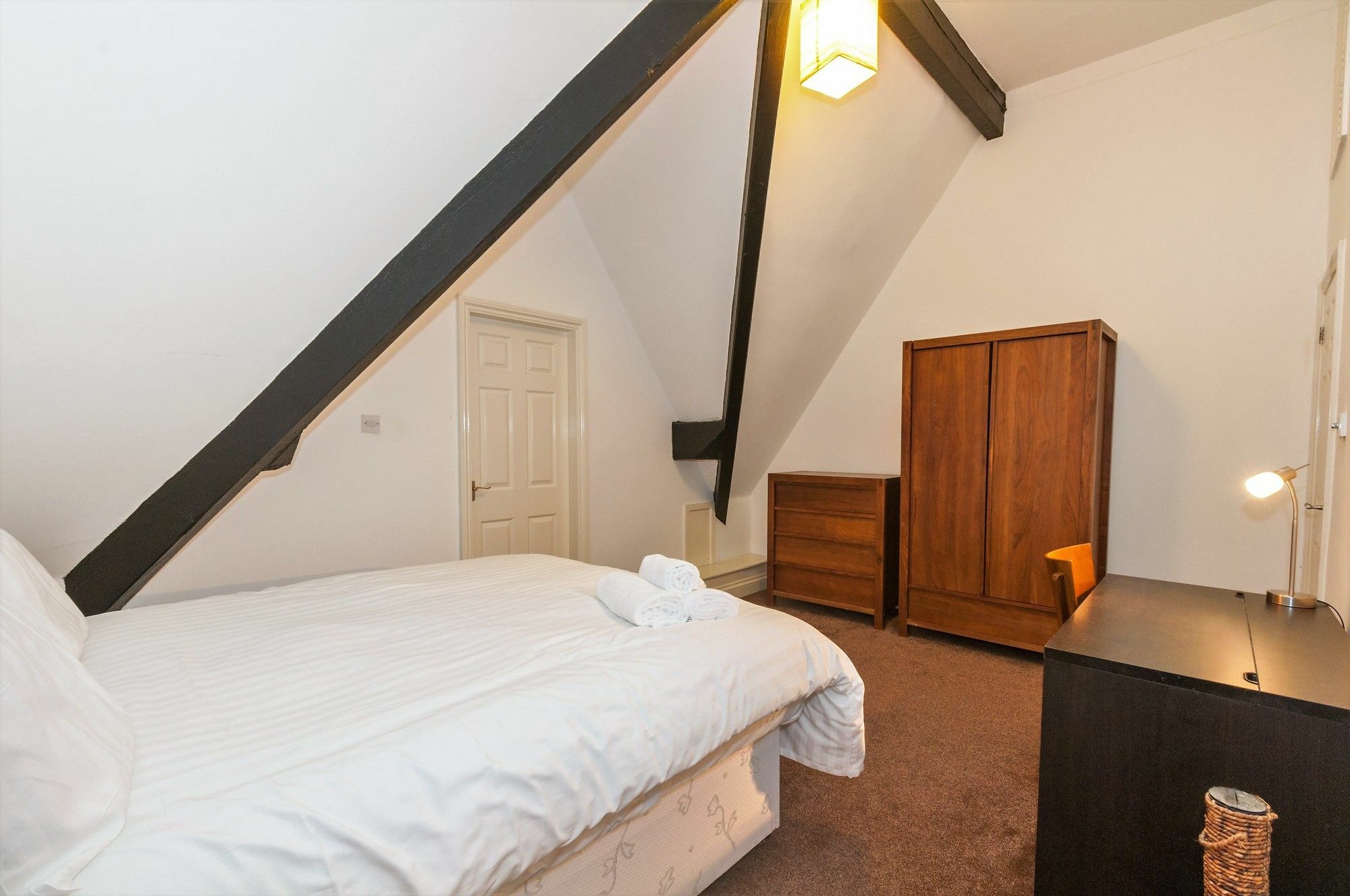 Tokyo Apartment Leeds (West Yorkshire)