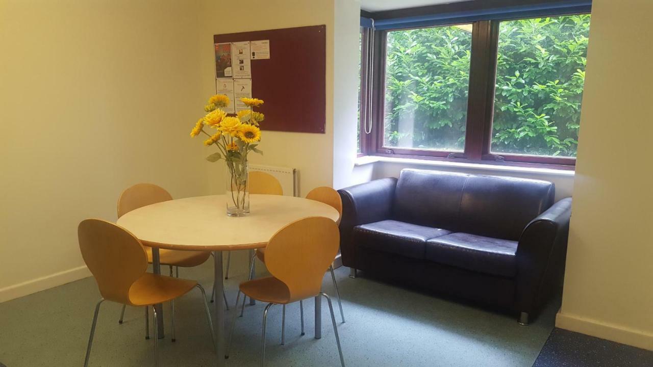 Oxley Hall-campus 3*