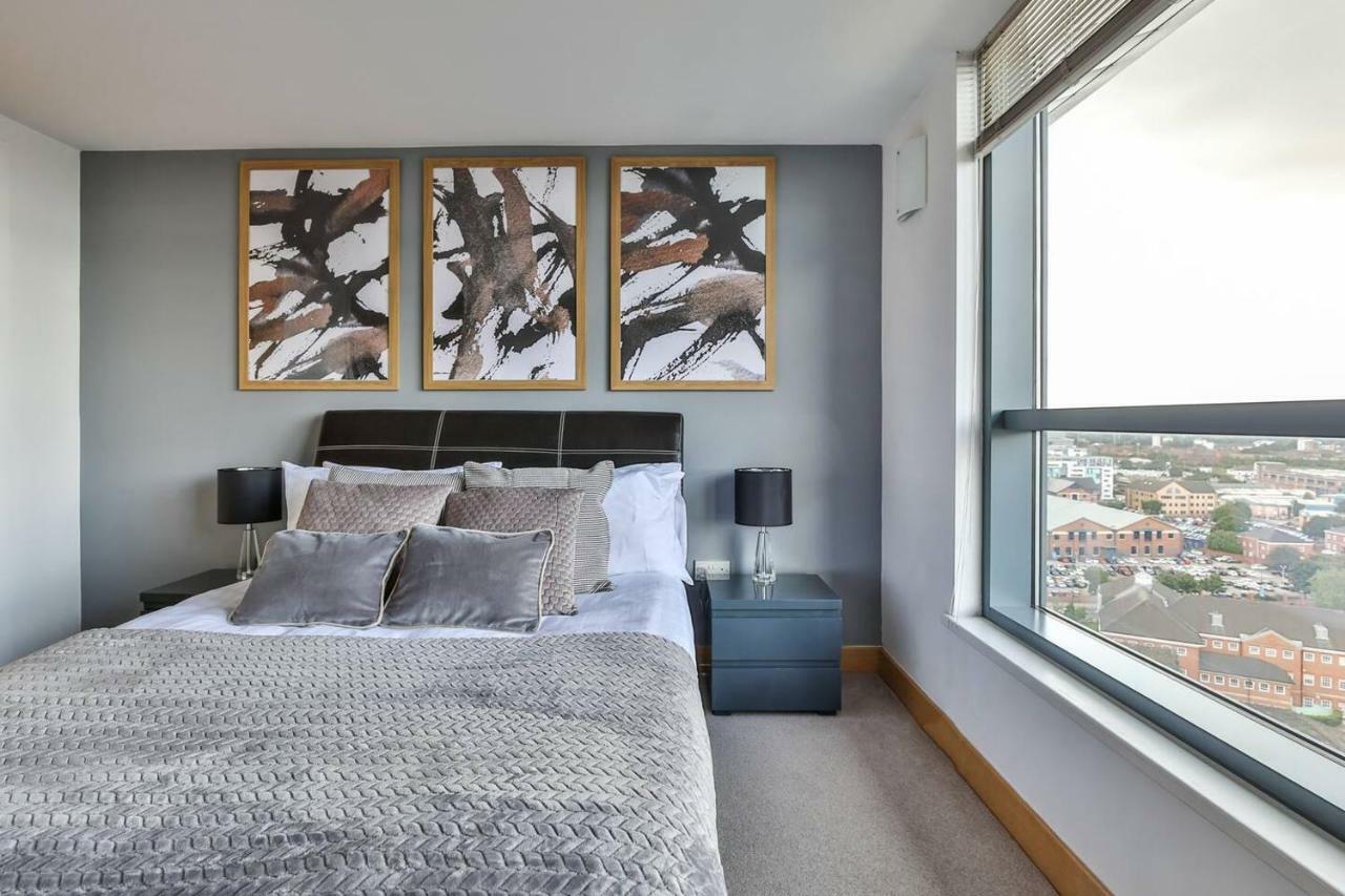 Apartment The Exquisite Penthouse Of Leeds - Sleeps 8 *
